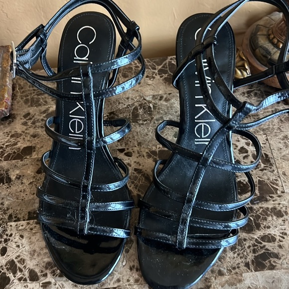 Calvin Klein strappy pump - Picture 7 of 8